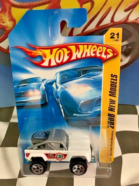 Hot Wheels 2008 FE New Models 21/40 021 1966-1977 Custom Ford Bronco WHITE OR5SP