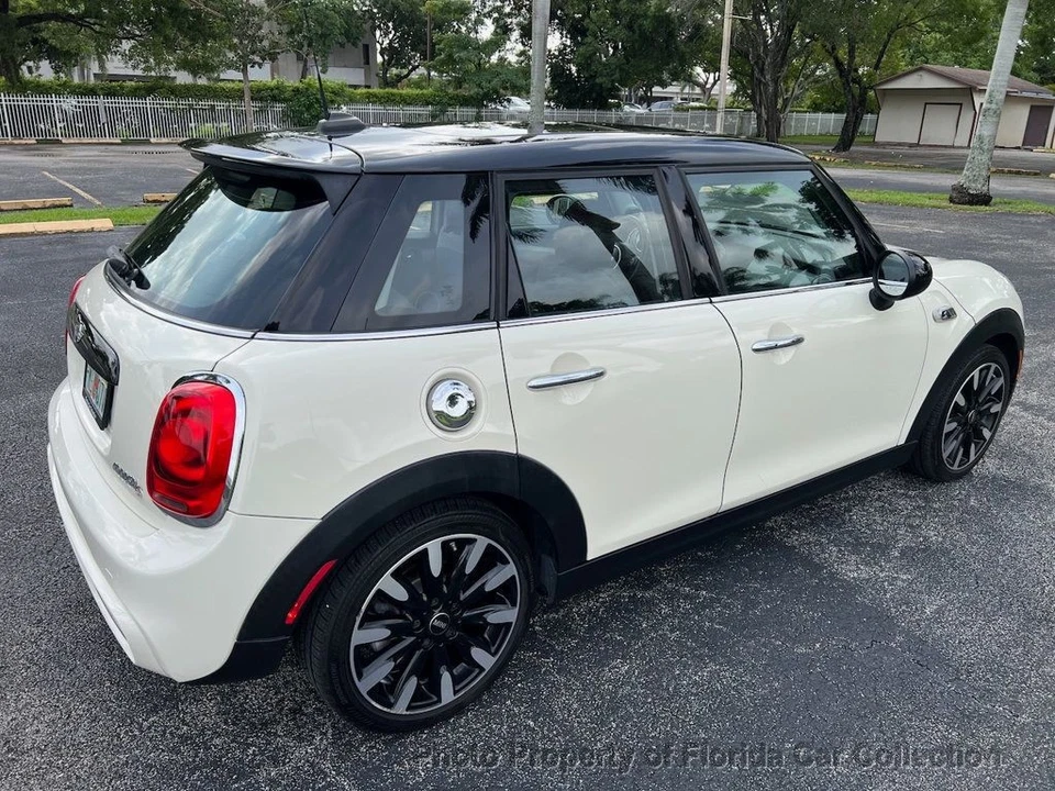 2015 MINI Cooper S Hardtop 4 Door  - Image 4 of 4