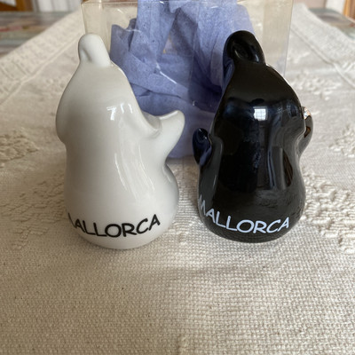 Elephant Salt And Pepper set . Never used 