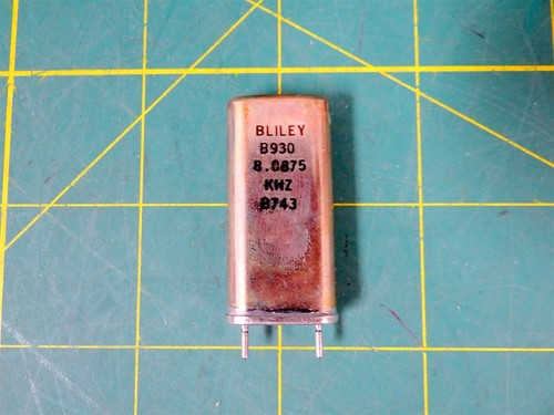 Bliley Technologies Quartz Crystal Oscillator Unit P/N B930 - Picture 3 of 7
