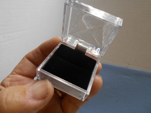 Full Case Ring Box's Heavy Acrylic Fancy Clear Faceted BOX of 24 - Picture 4 of 8