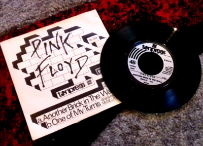 PINK FLOYD - Another Brick 7'' - Different Cover - Polonia Press