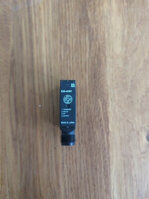 OMRON E3S-AR87 Photoelectric Switch 10-30VDC Lichtschranke 