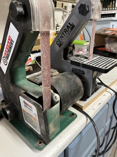 Belt Sander 1 x 30 In. Tilts 0 to 45° Angled Sanding 5 x 5 Inch Table 1/4 HP - Picture 21 of 24