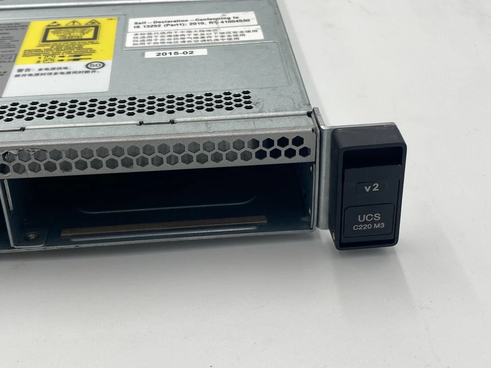 Cisco 1U UCS C220 M3 4 Bay Server 2x Xeon E5-2640 12 Core 2.5Ghz 32GB RAM - Image 3 of 4