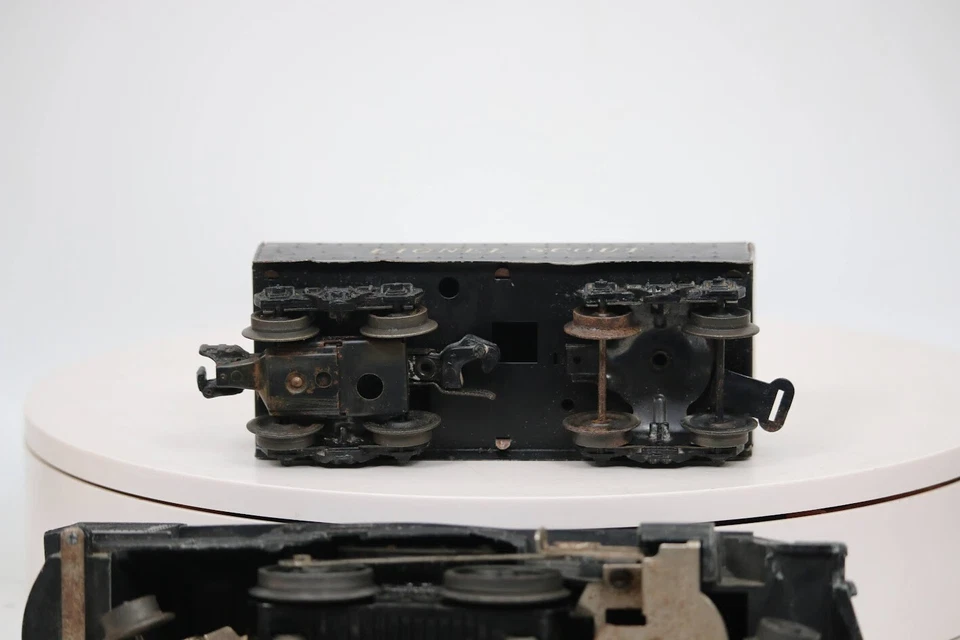 O Scale Train Lionel 1110 Steam Locomotive with Tender 1:48 Gauge Black Post War - Image 4 of 4