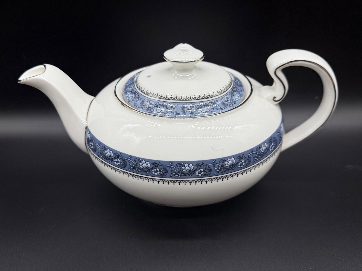 Aynsley Blue Mist Large Teapot Bone China England