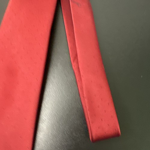 Oscar de la Renta Silk Tie Red With Polka Dots 56” - Picture 4 of 10