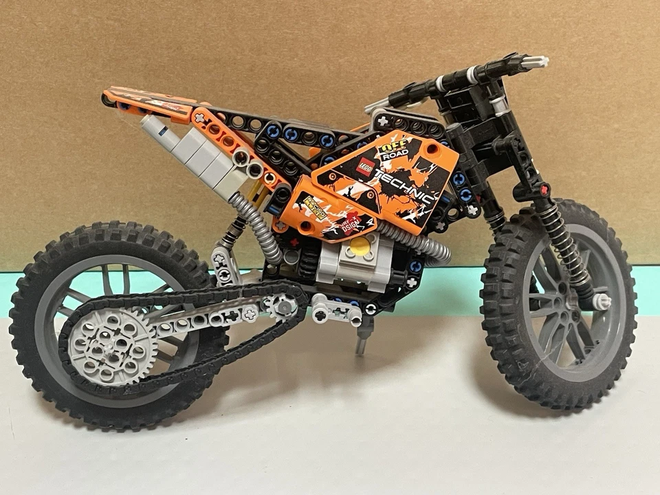 LEGO Technic 42007 Moto Cross Bike, foto 3 di 5