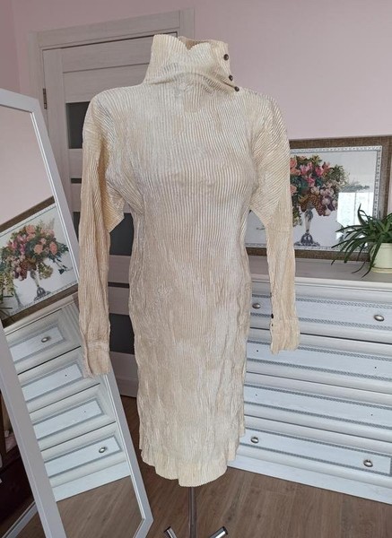 Women Issey Miyake Dress Beige Velvet 36