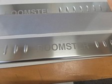 Milotec Edelstahl Trittschutzleisten für Skoda Roomster ab Bj 2006 Satz, 52901