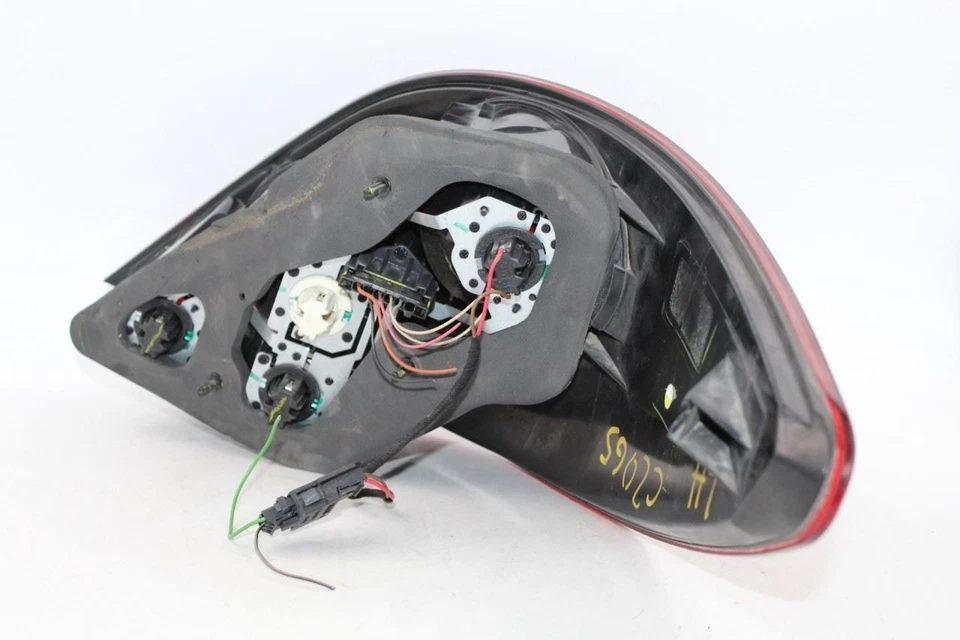 Left Driver Tail Light 251 Type R350 Fits 2006-2010 MERCEDES R-CLASS OEM #38270 - Image 4 of 4