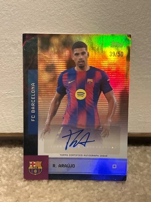 ronald araújo FC barcelona 25/26 autograph numbered topps football card - Image 1 of 2