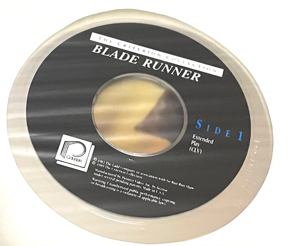 Blade Runner (Laserdisc) Criterion Collection (Directed by Ridley Scott) - Image 4 of 4