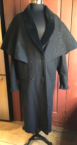 WOMANS VICTORIAN STYLE BLACK COAT MAGGIE LAWRENCE COLLECTION GREAT FOR REENACTOR - Picture 7 of 9