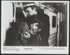 JAMIE LEE CURTIS BEN JOHNSON in Terror Train '80 COMFORT