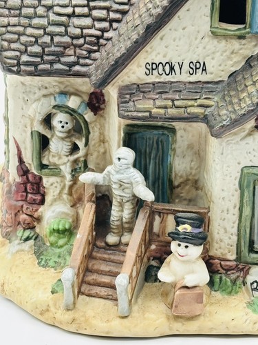 Spookyside Estate “Spooky Spa” Lighted Porcelain Halloween House 2005 Big Lots - Picture 3 of 8