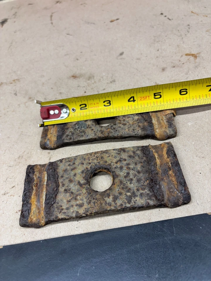 1981 86 1988 年道奇 W100 W150 4WD 4X4 LEAF 弹簧安装板衬套垫片 原始设备制造商 — 第 4/4 张图片