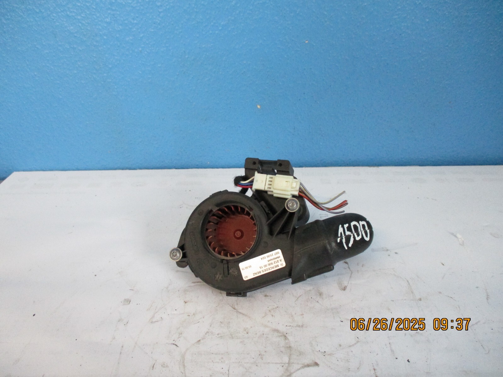 Picture 1 of 6