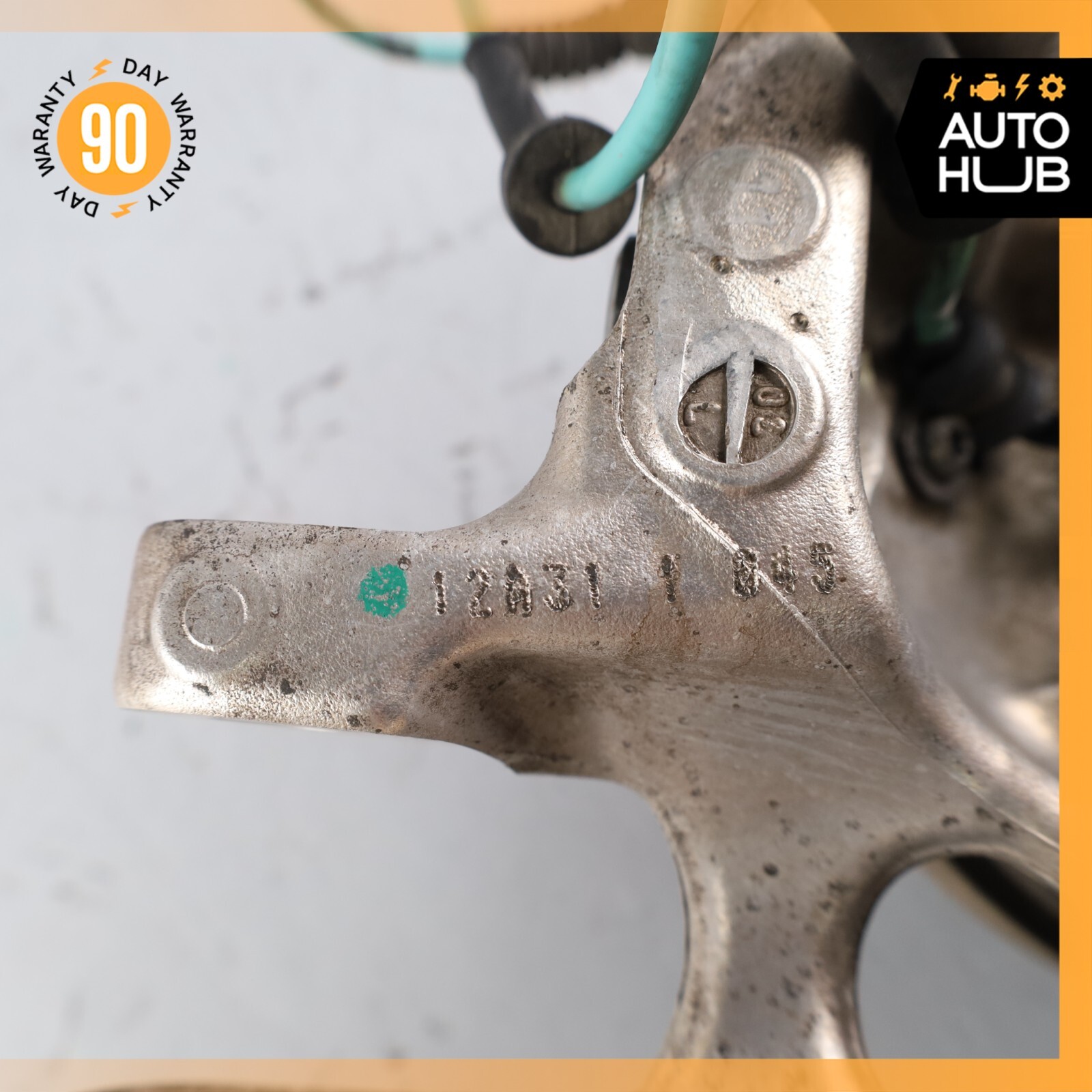 11-19 Maserati Quattroporte S M139 Rear Right Side Spindle Knuckle Hub OEM 68k