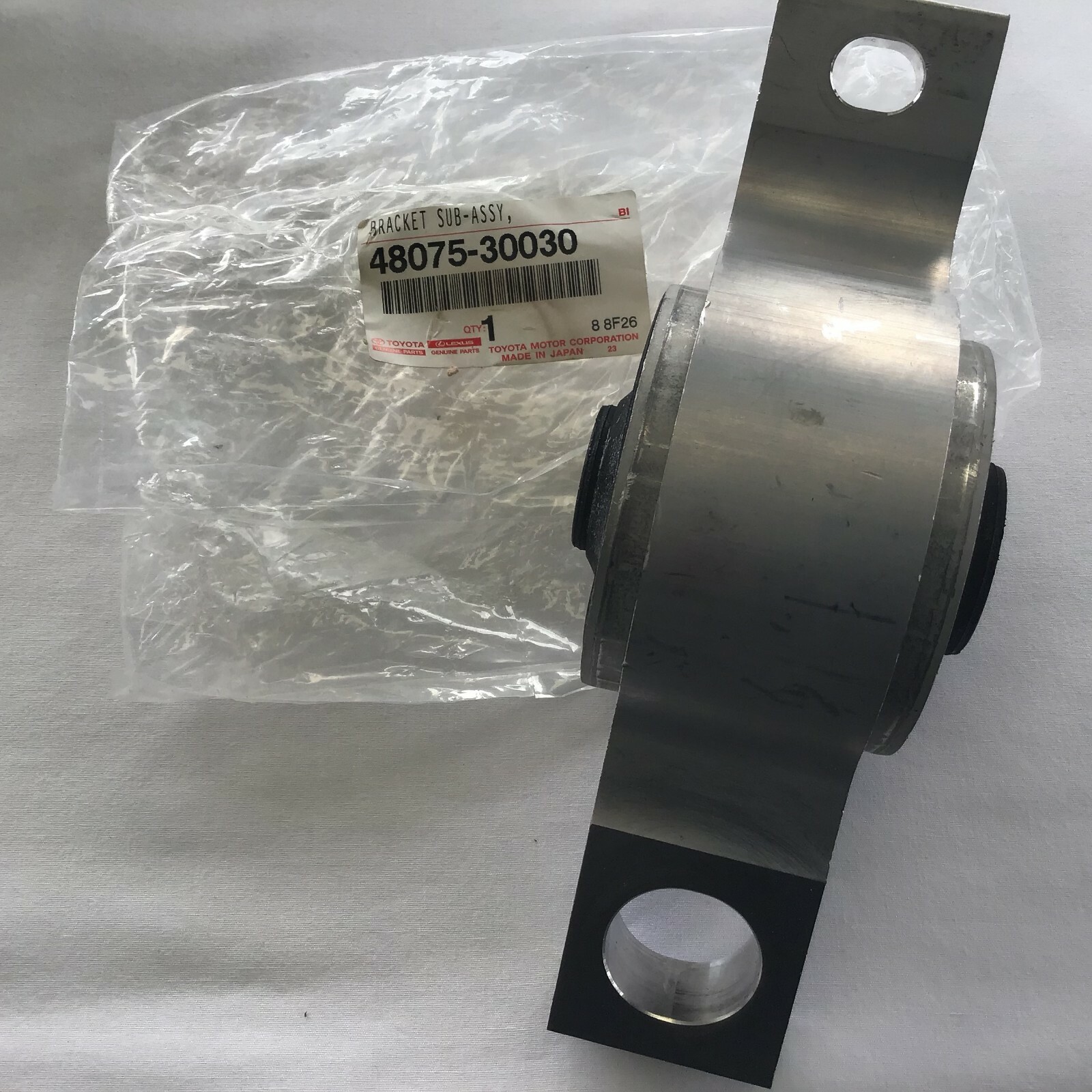 Genuine OEM Lexus Front Lower Control Arm Bushing Set 4807530030 48076