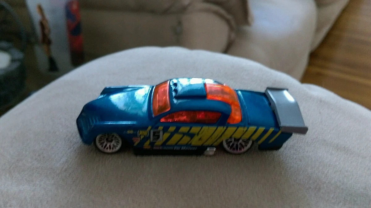 1998 Mattel Hot Wheels AT A TUDE Chi Motors Diecast Toy car COLLECTOR Blue Sport