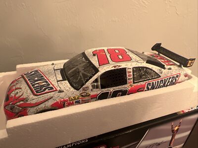 2008 Kyle Busch Snickers Atlanta Race Win Autographed 1/24 | eBay