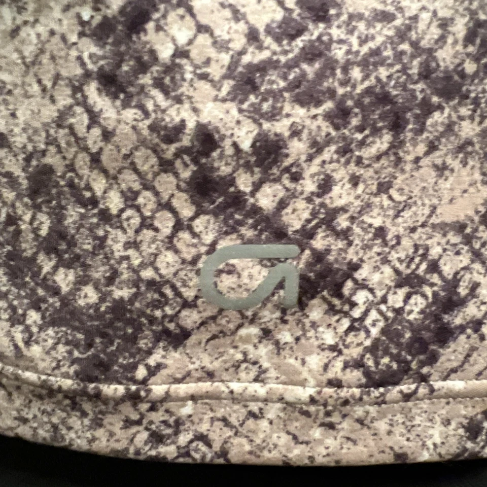 Sujetador deportivo Gap Fit Eclipse soporte medio con tiras, talla grande, estampado de piel de serpiente Foto 4 de 4