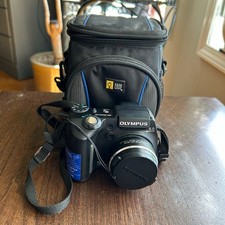 Olympus SP-500 UZ digital camera 10x optical 6.0 mega pixel  512 MB card tested