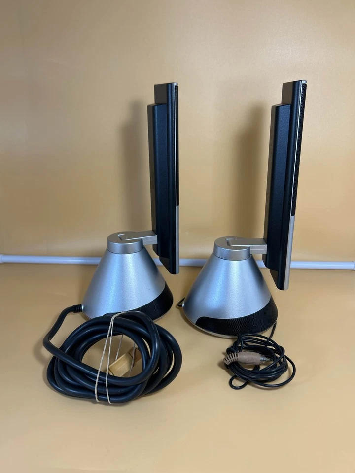 Altec Lansing VS4121 Computer Speakers 2.1 Stereo System - Image 4 of 4