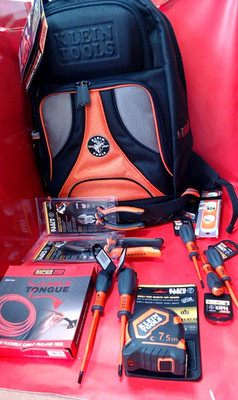 Klein Tools WERKZEUGSET (KTPK21) & 55421BP-14 Tradesman Pro Werkzeugrucksack