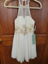 This Gorgeous Dress Is By My Michelle in Ivory and Gold  It's NWT Sz. Junior 5