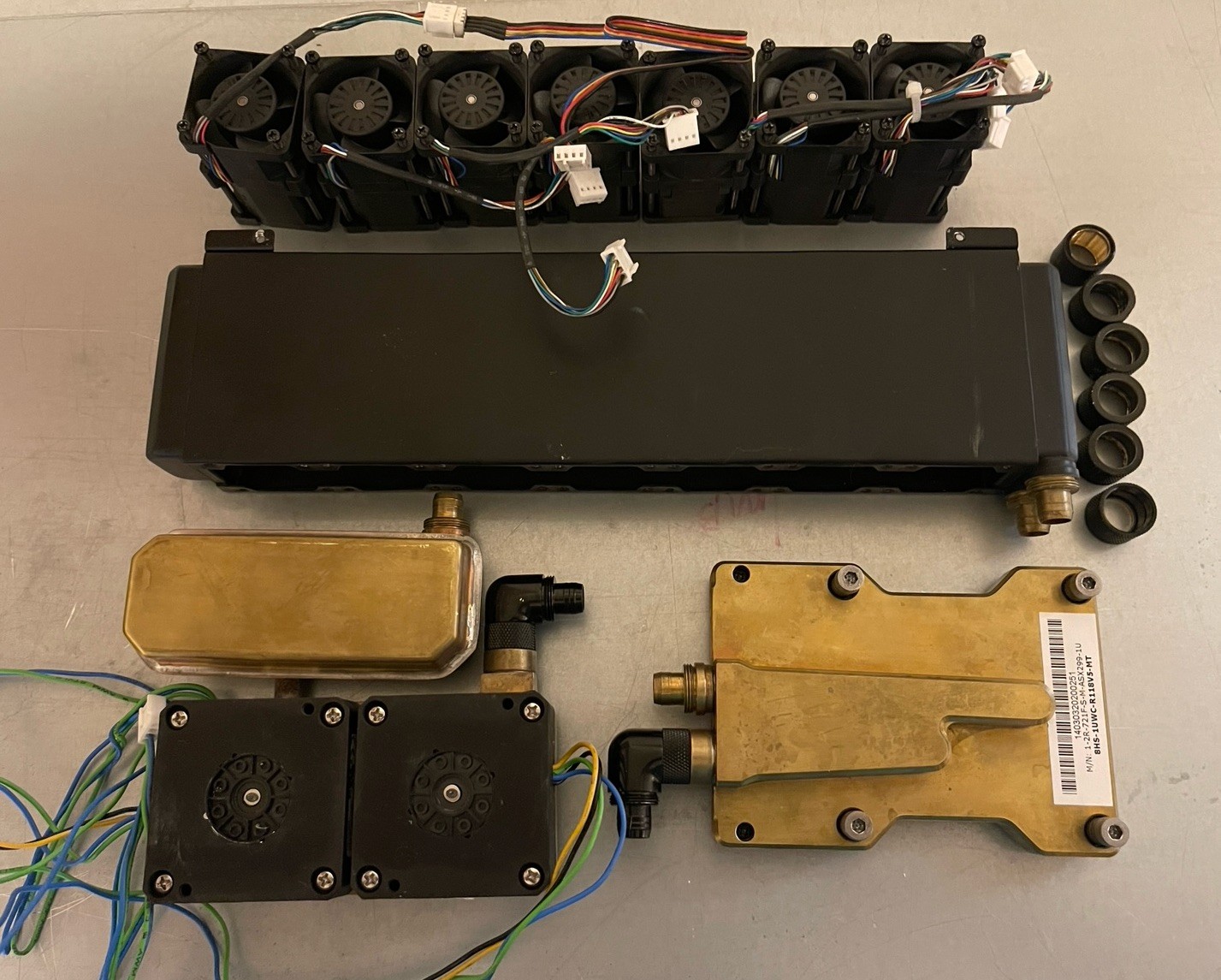 Cooling System DDC- 3.2 Two Pump rotor 18W Water Pump 12V With Heatsink CPU Test