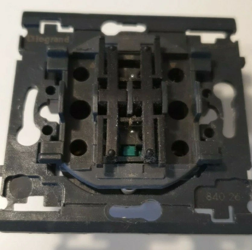 Enjoliveur Legrand Sagane Alumat 5 Touches Volet Roulant Référence 87714 - Neuf