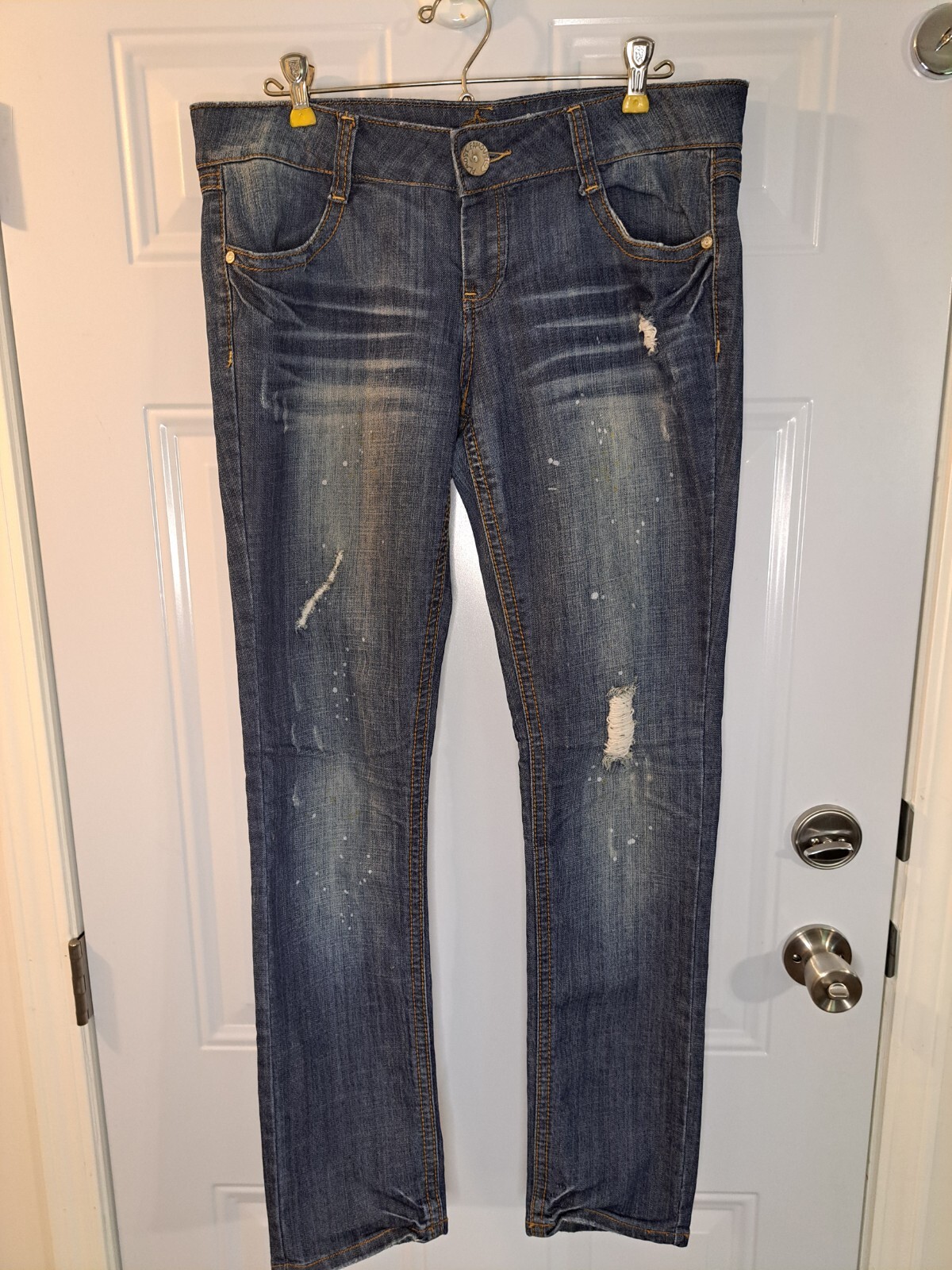 Almost Famous Distressed Blue Jeans Size 13 Juniors 33x31.5 8