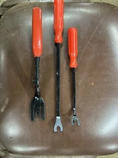 3 Pcs Clip Remover Tool Clip Pliers Set Fastener Removal Tool Auto Trim Removal 