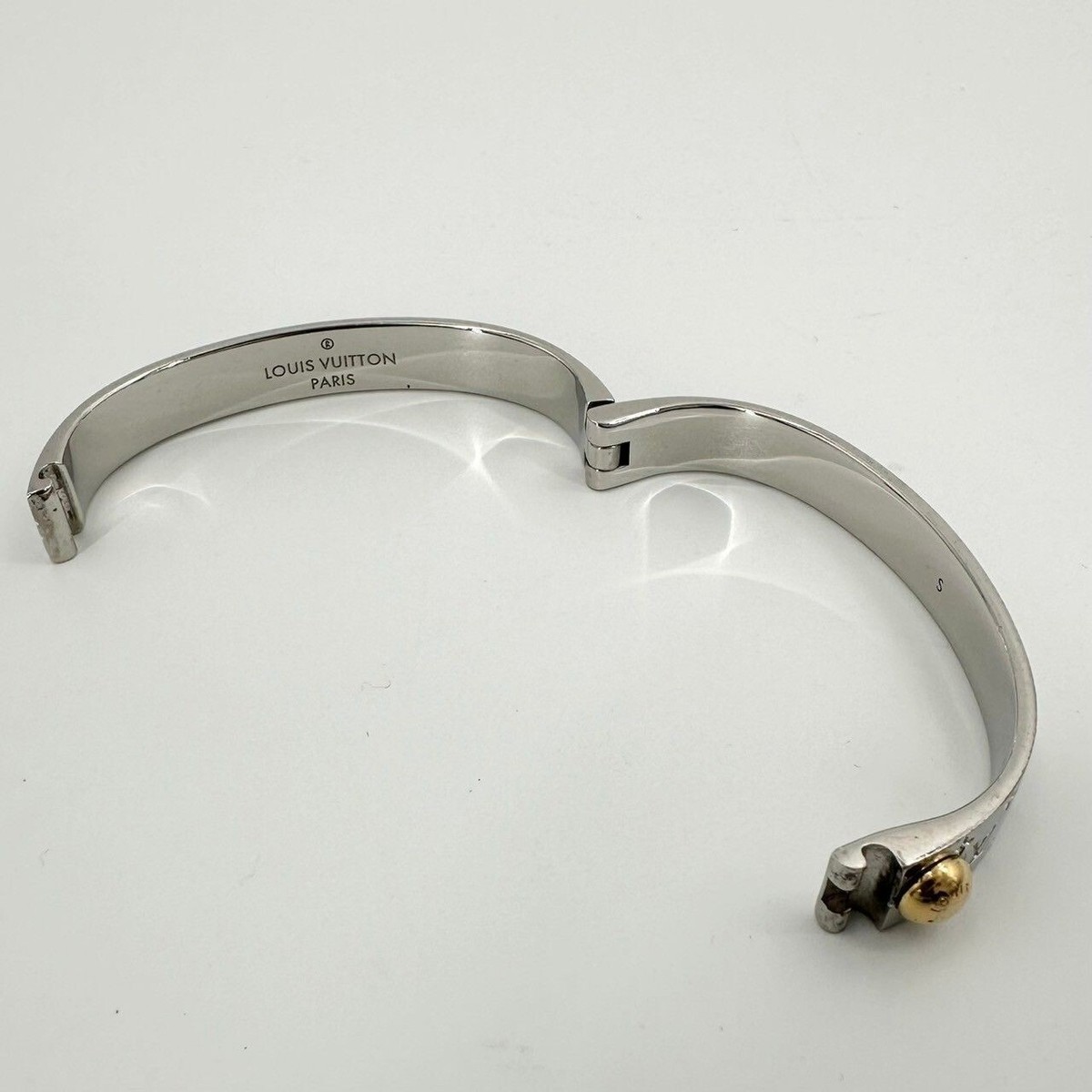 Louis Vuitton Nanogram Cuff S00 Bracelet Size S USED M00249 Louis Vuitton Nanogram Cuff S00 Bracelet Size S USED M00249