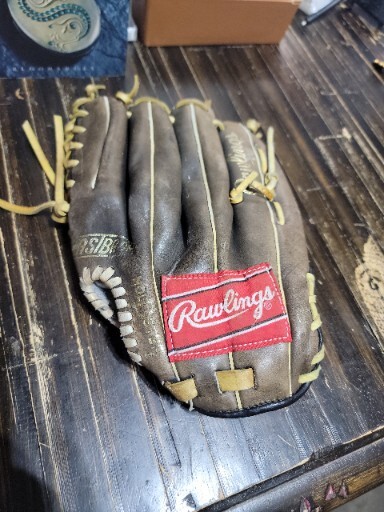 Vintage Rawlings RKG24 Ken Griffey Jr Trap-EZE Baseball Vintage Rawlings RKG24 Ken Griffey Jr Trap-EZE Baseball