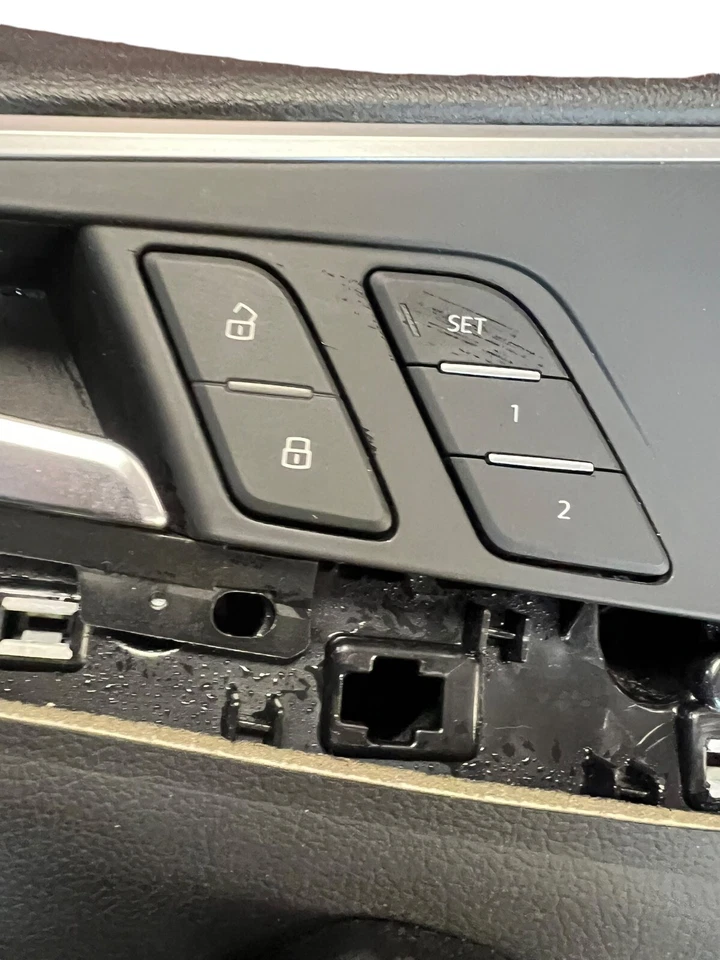 2017-2020 AUDI A4 QUATTRO FRONT LEFT SIDE INTERIOR DOOR PANEL COVER BLACK OEM - Image 4 of 4