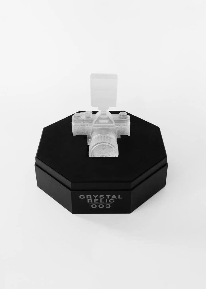Daniel Arsham Crystal Relic pentax カメラ 113: DANIEL ARSHAM, Crystal Relic 003 (Camera) < 21st