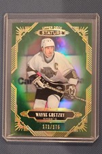 2020 Upper Deck Stature Wayne Gretzky Red Autograph #76 card