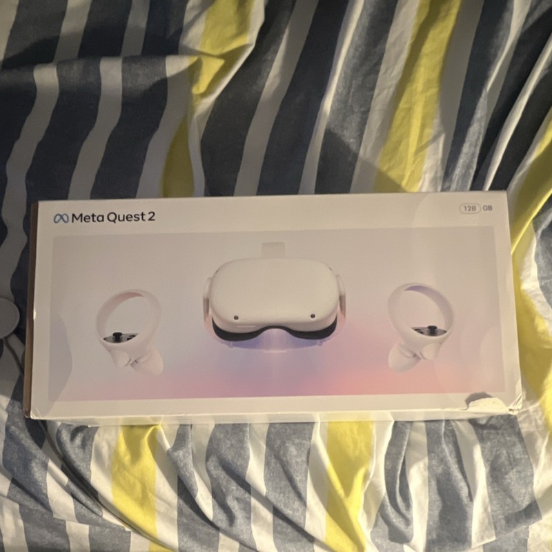 Meta Quest 2 Standalone VR Headset 128GB White with Controllers