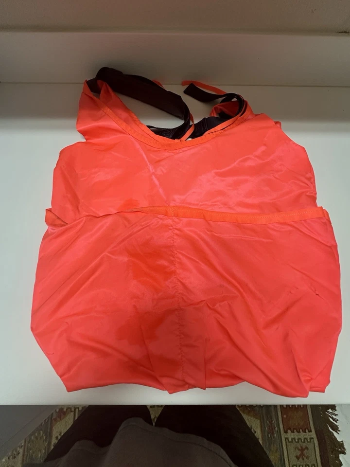 Bolso de Gimnasio Lululemon Naranja/Coral con Correa Foto 4 de 4