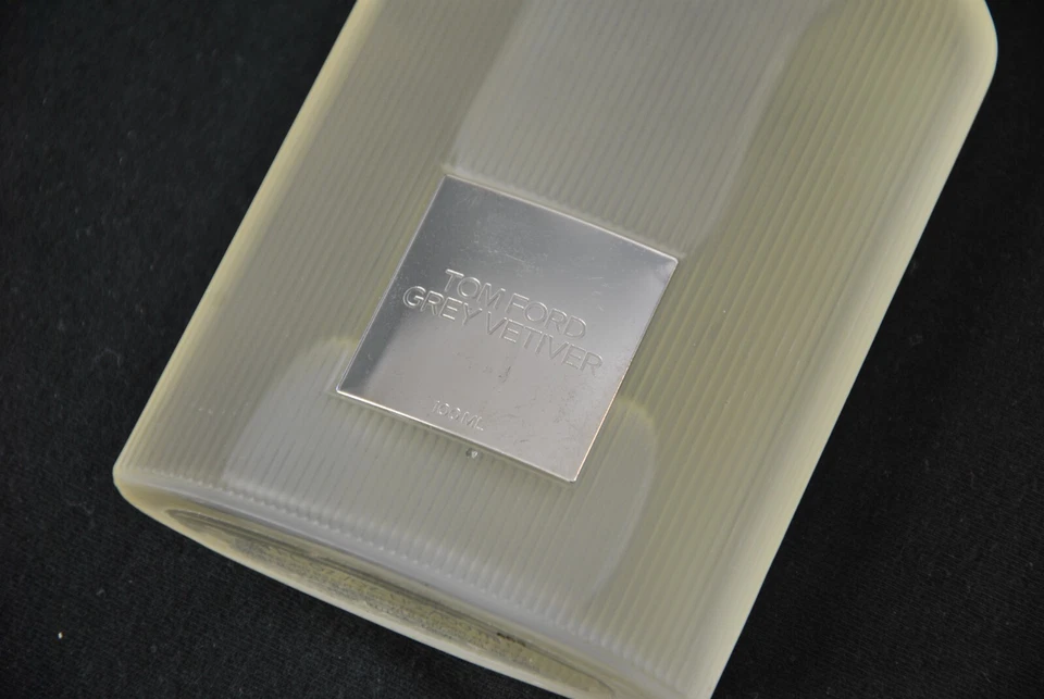 Tom Ford Gray Vetiver 3,4 унц 100 мл флакон парфюмированная вода спрей EDP 10423S - Изображение 4 из 4