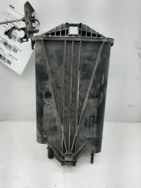 Bote de vapor de combustible Chevrolet Avalanche 1500 2002 15733604 Foto 2 de 4