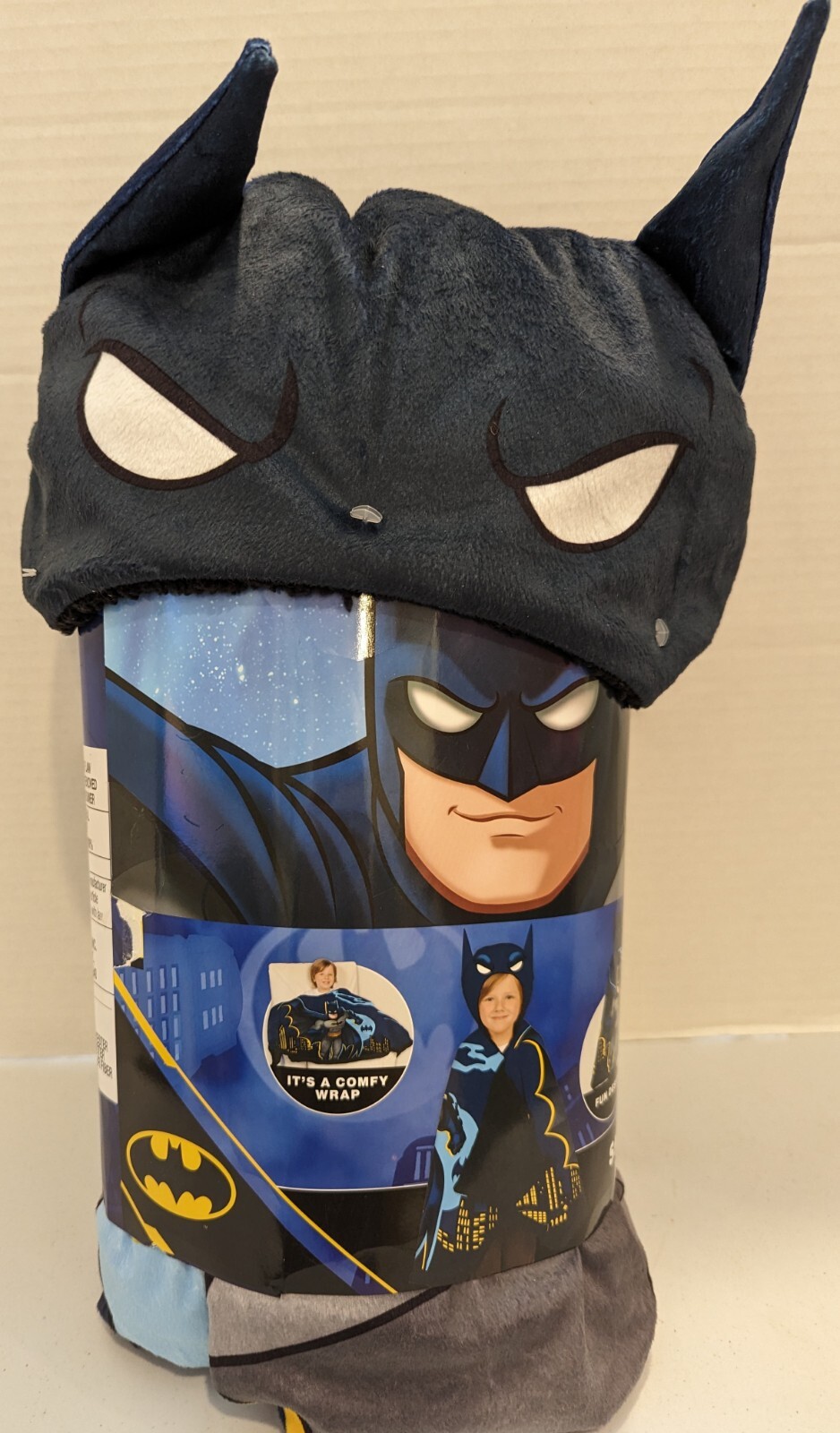 Batman DC Set Snuggle Wrap 55x32 & Body Pillow 34x17  New with Tags 