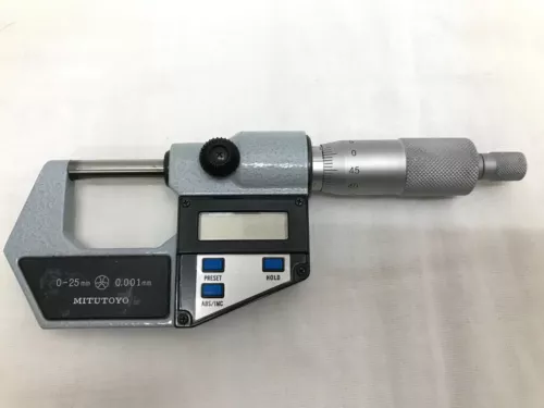 Mitutoyo MCD-25 Digital Micrometer Measurement Range 0-25mm 0.001mm USED from JP