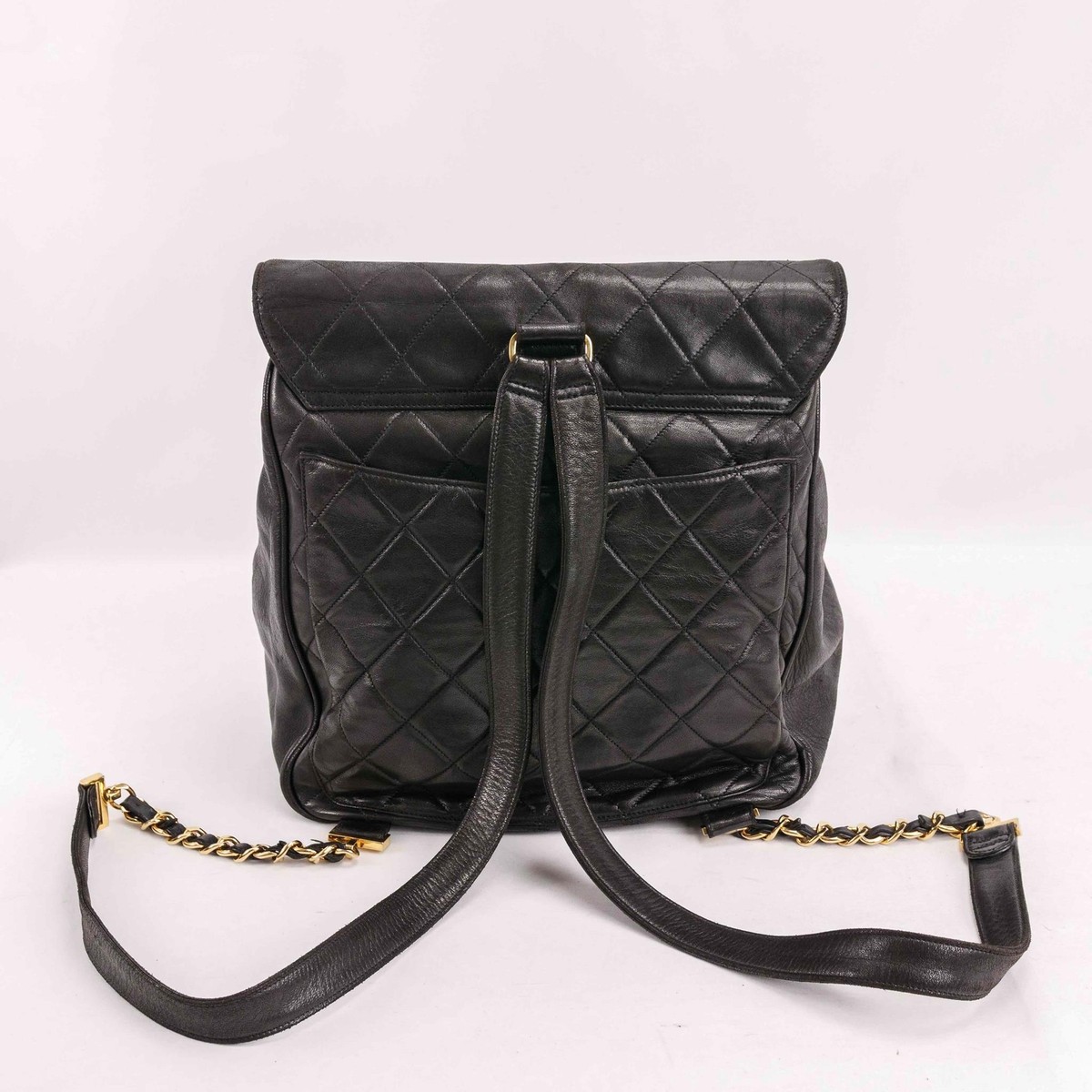 Black classic Chanel Calfskin Stitched Medium Luxury Drawstring Backpack Authentic CHANEL Lambskin Quilted Tassel Drawstring Backpack  main image 3