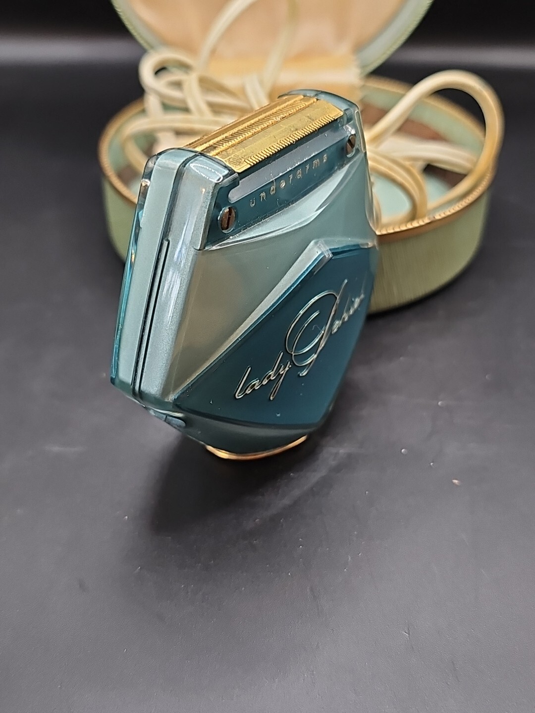 Vintage Lady Schick Electric Shaver blue in case 1960's? Nice works mcm