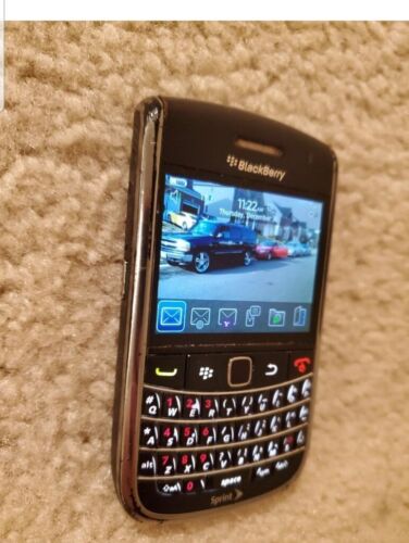 Blackberry Bold 9650 Unlocked 3G Cell Phone Powers On And Works - Picture 1 of 4